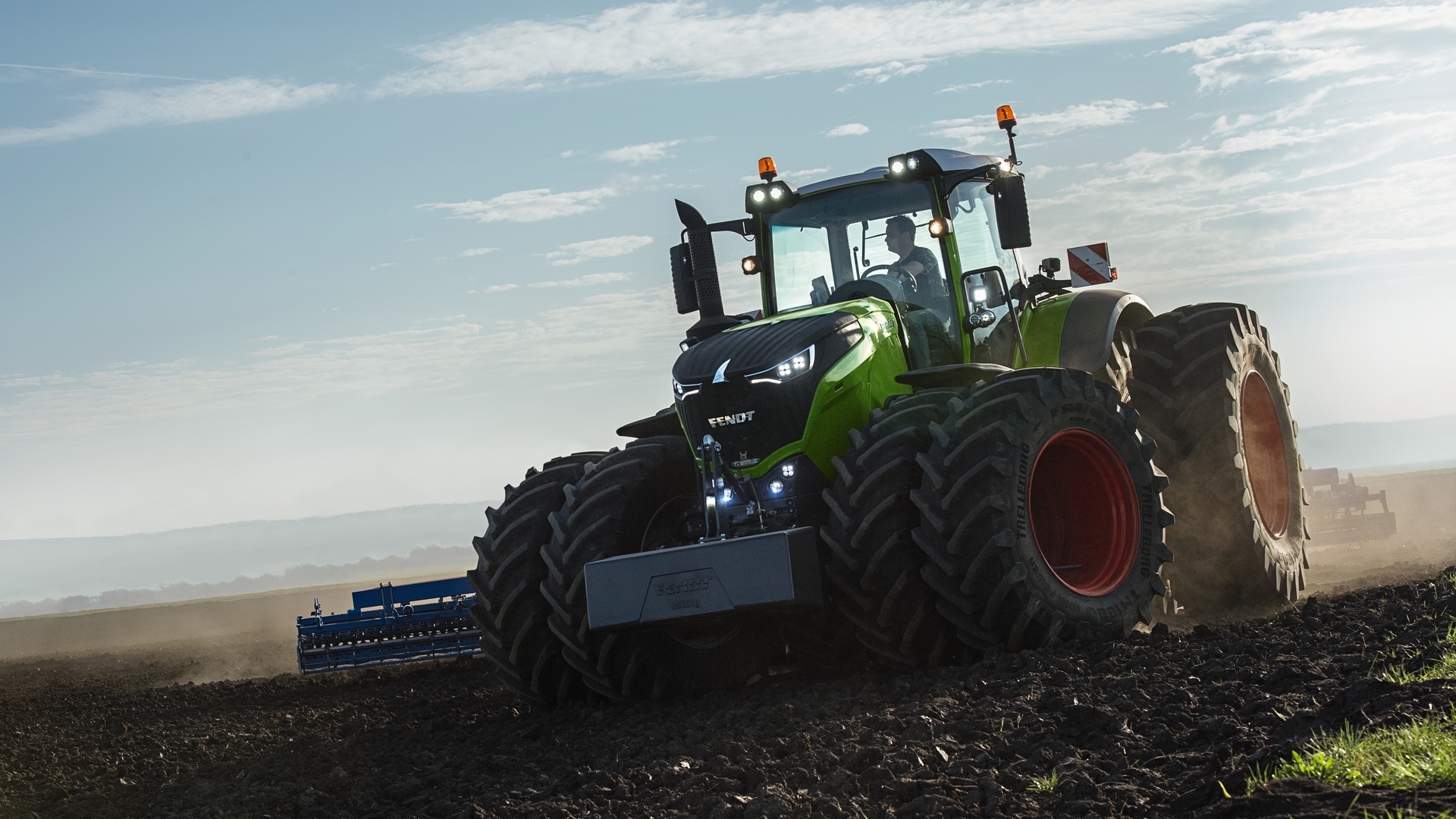 Fendt 1000 Series Tractors | Maple Lane Farm Service