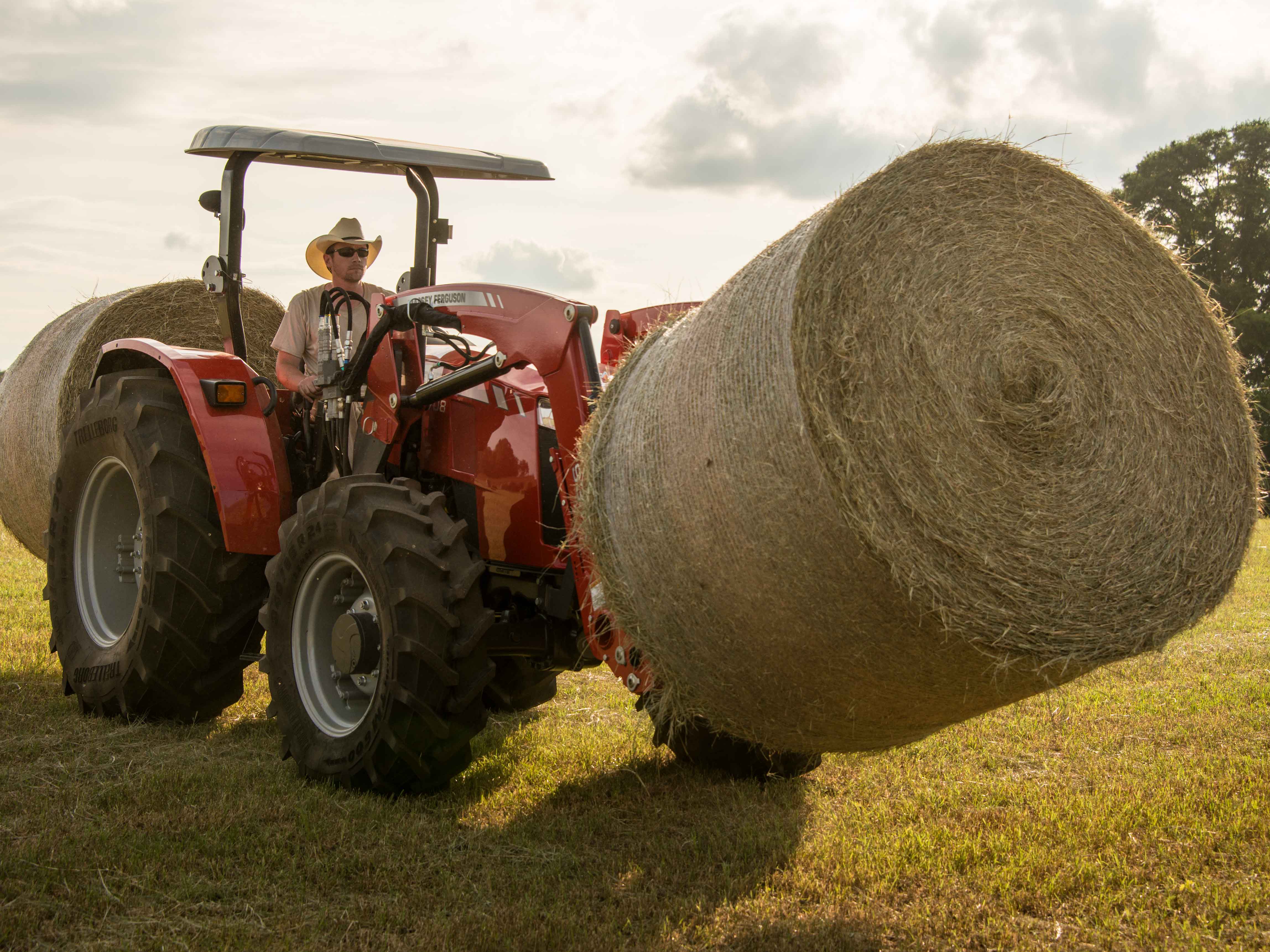 Massey Ferguson 4700 Series banner 01