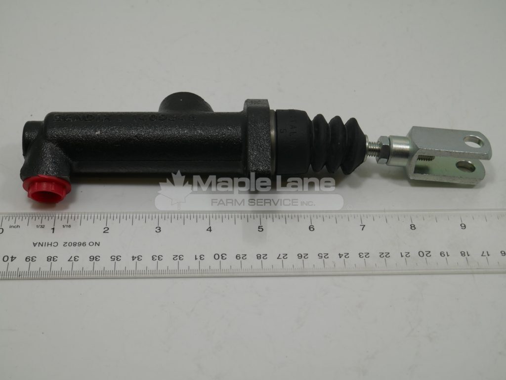 72605745 Master Cylinder