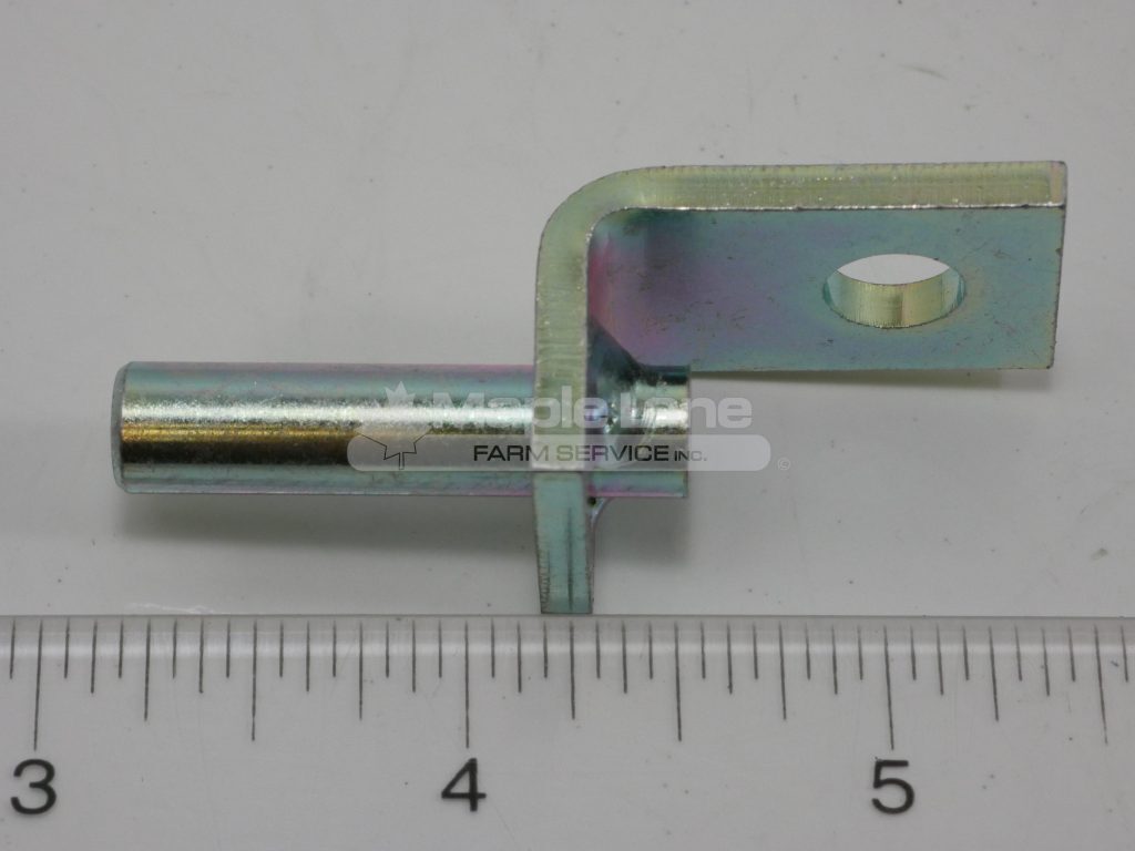 7075574M91 Radiator Bracket