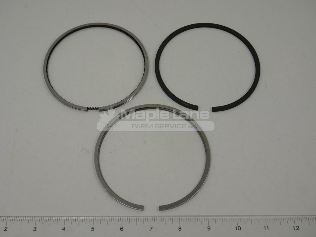 72275681 Piston Ring Set