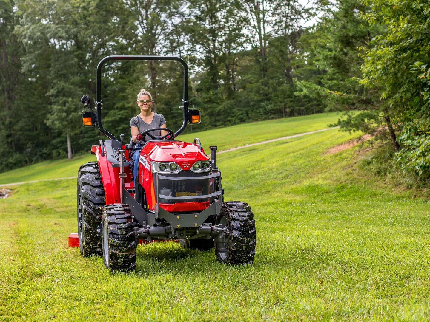 Massey Ferguson 1800M Series | Maple Lane Farm Service