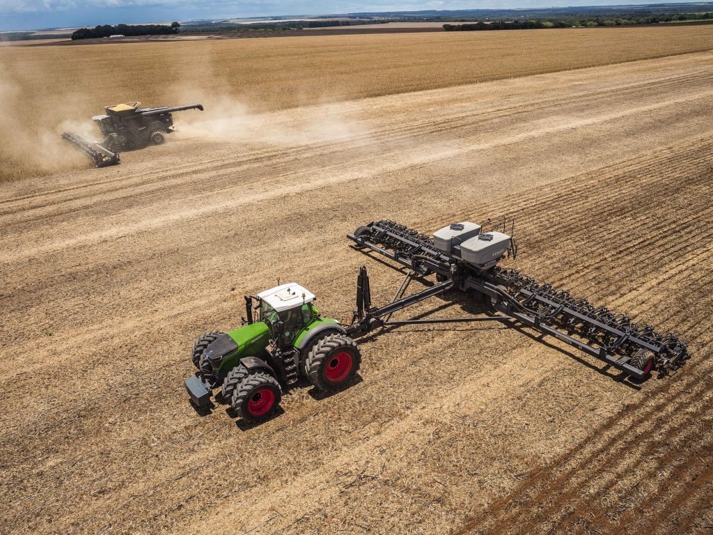 Fendt Momentum Planter Maple Lane Farm Service