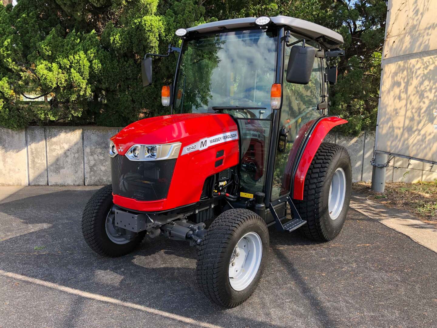 Massey Ferguson 1800m Series Maple Lane Farm Service 8387