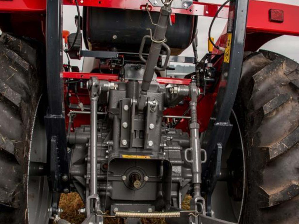 Massey Ferguson 1800E Rear