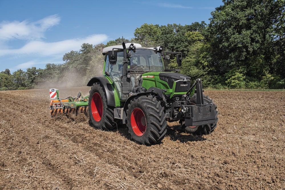 A Fendt 200 Vario with tillage equipment.