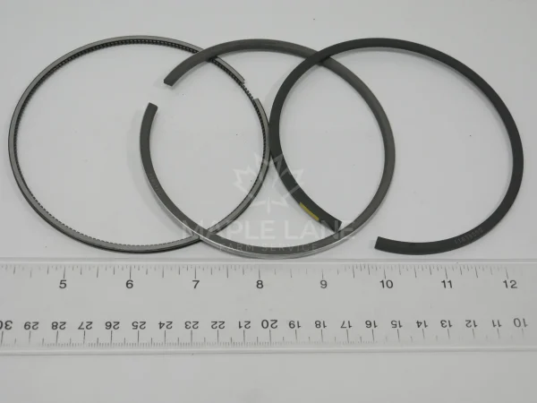 V837079460 piston ring kit