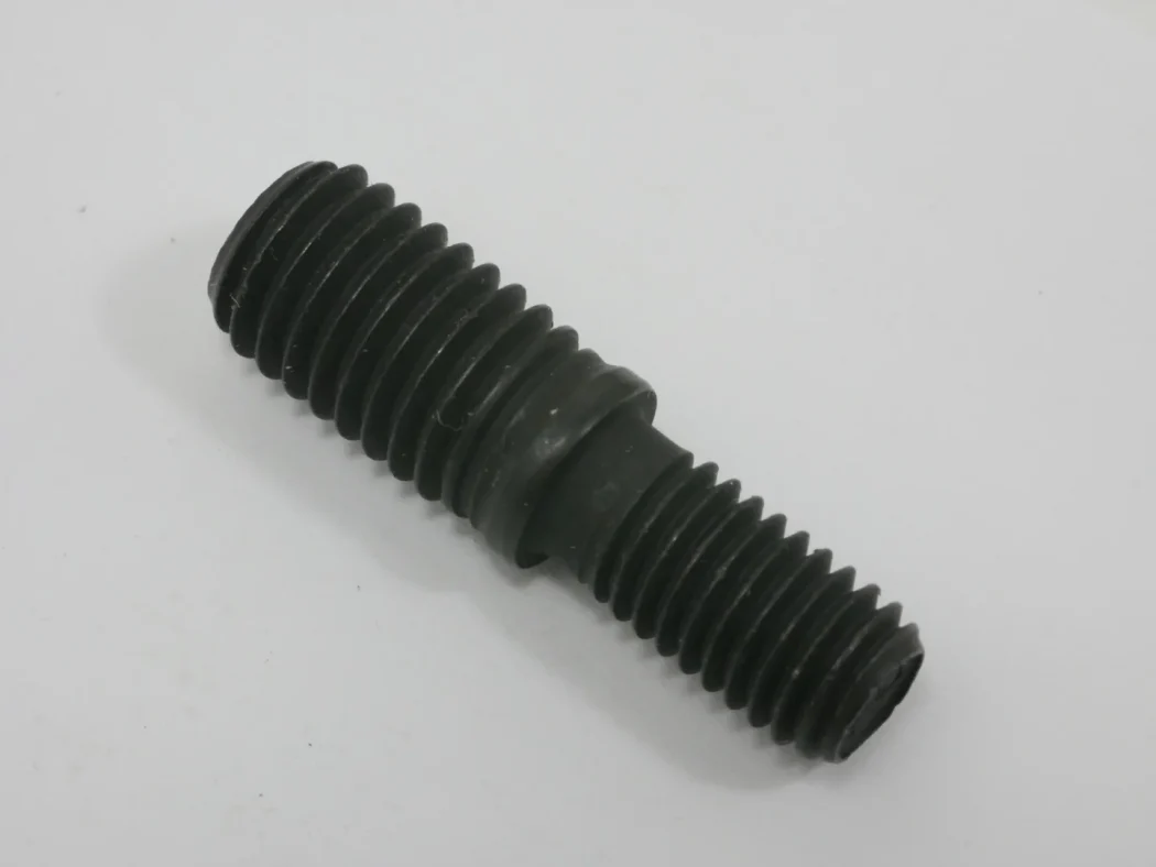 4348897M2 Reducer Stud M10/M8