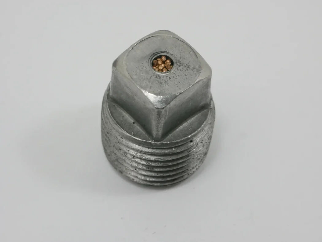 700704639 Plug