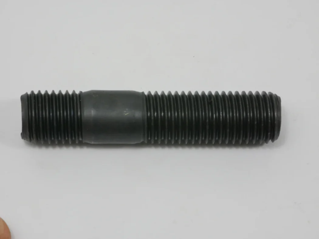 72418417 Stud Bolt M16x55