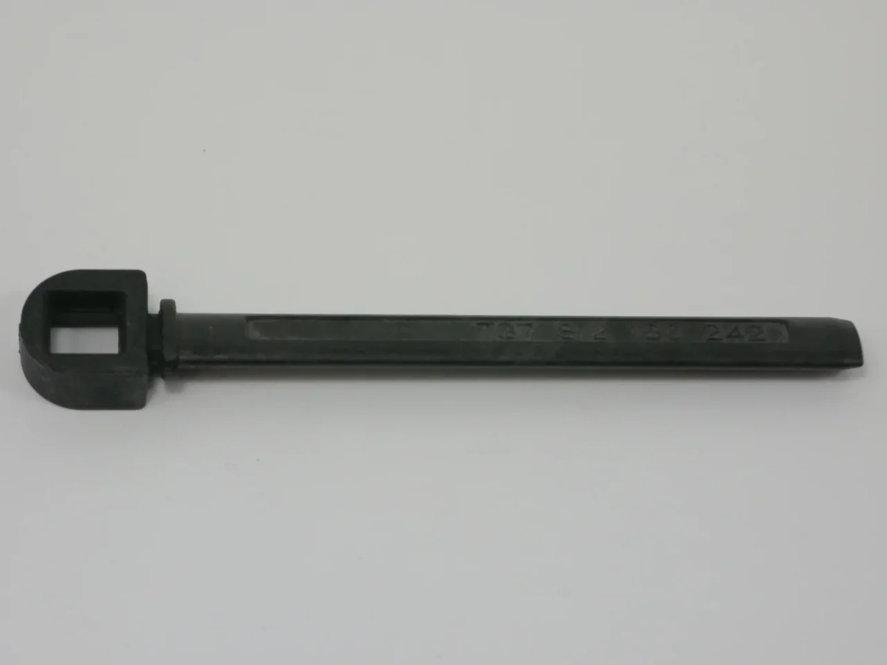 72496716 Pin Terminal