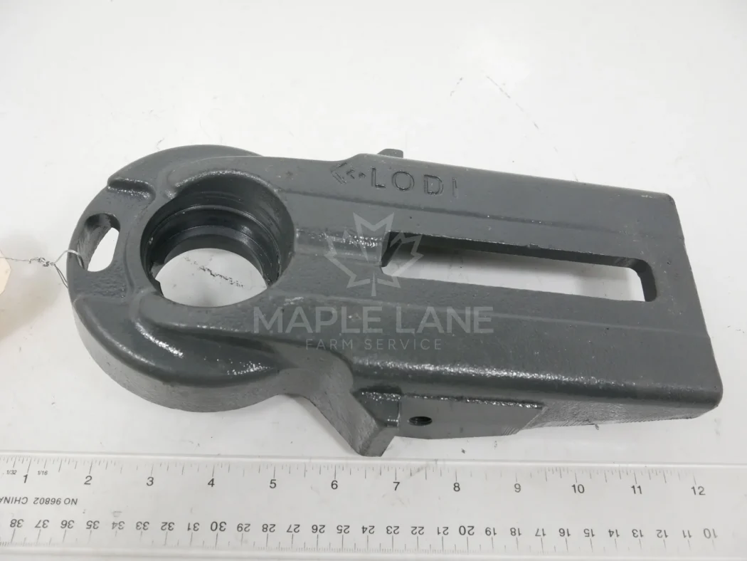 72661133 Fender Bracket