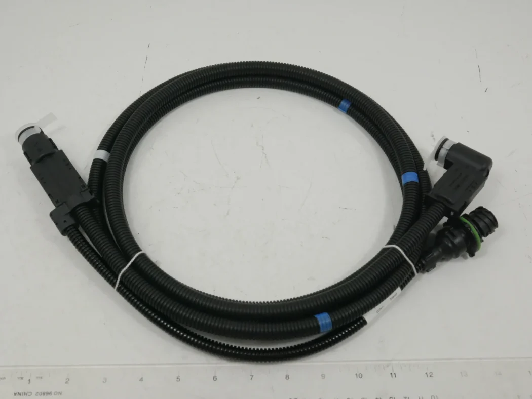 72496474 Hose