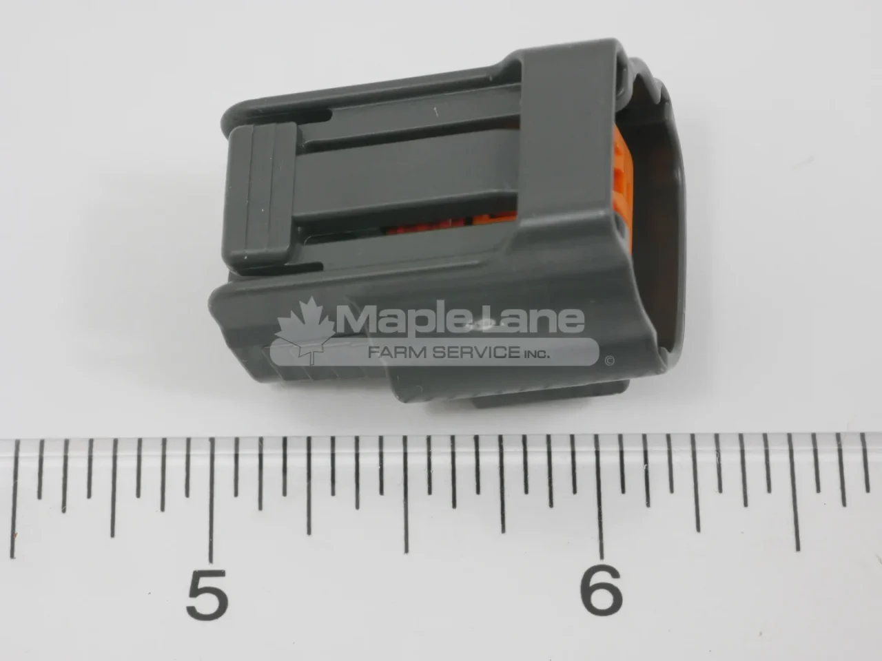 747902 Connector