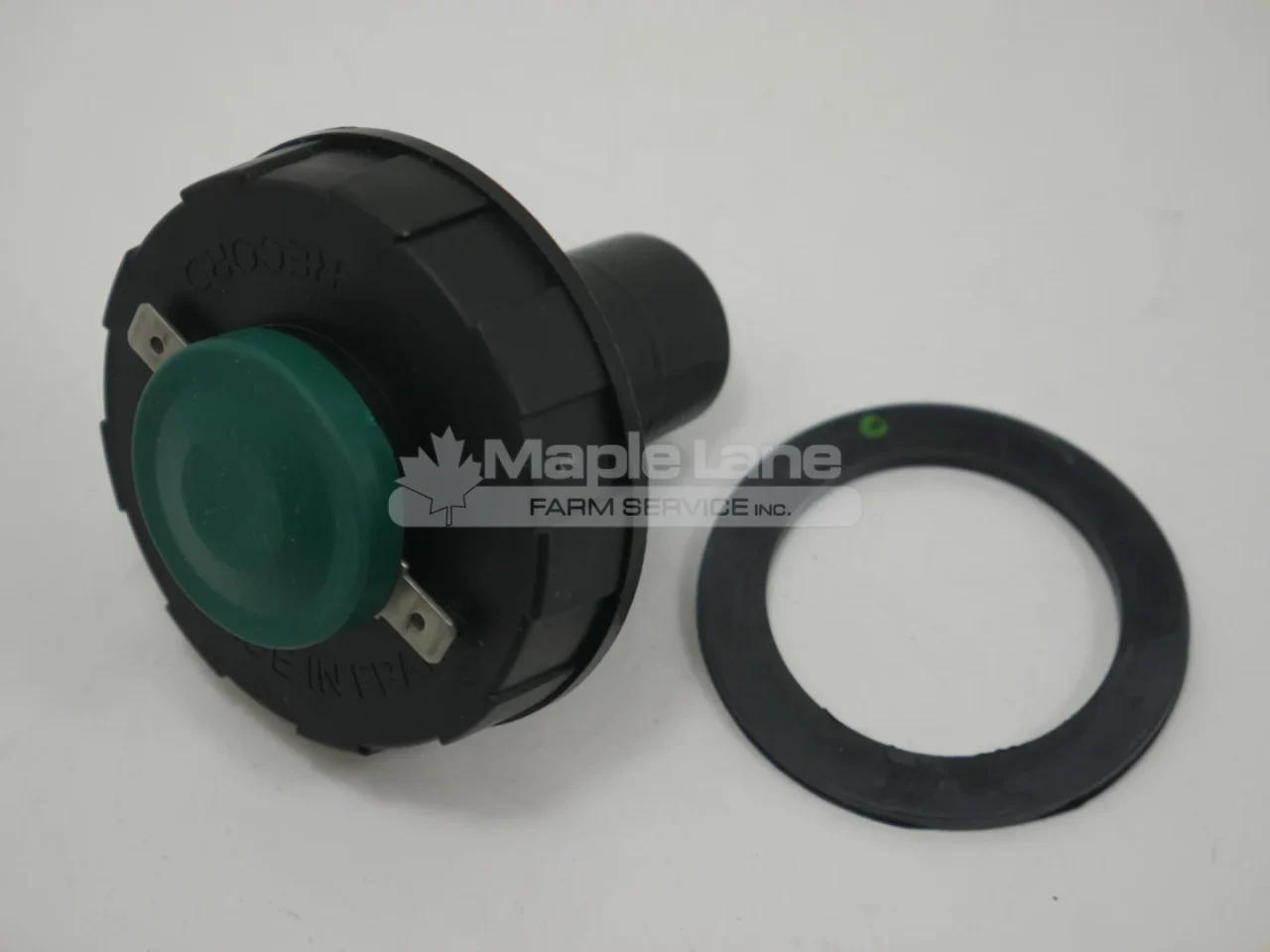 895216 Plug