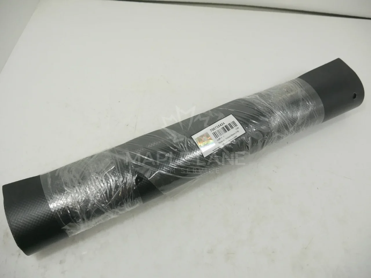 700735424 Curtain
