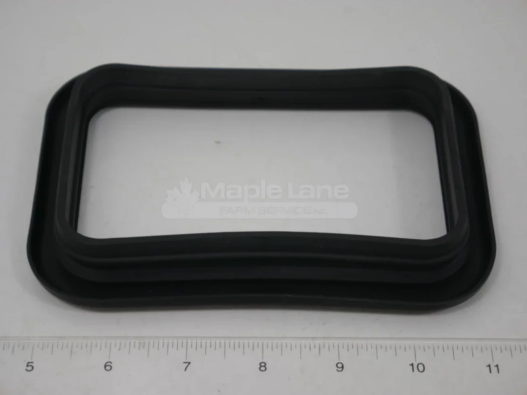 L500339 Tail-Backup Light Bezel