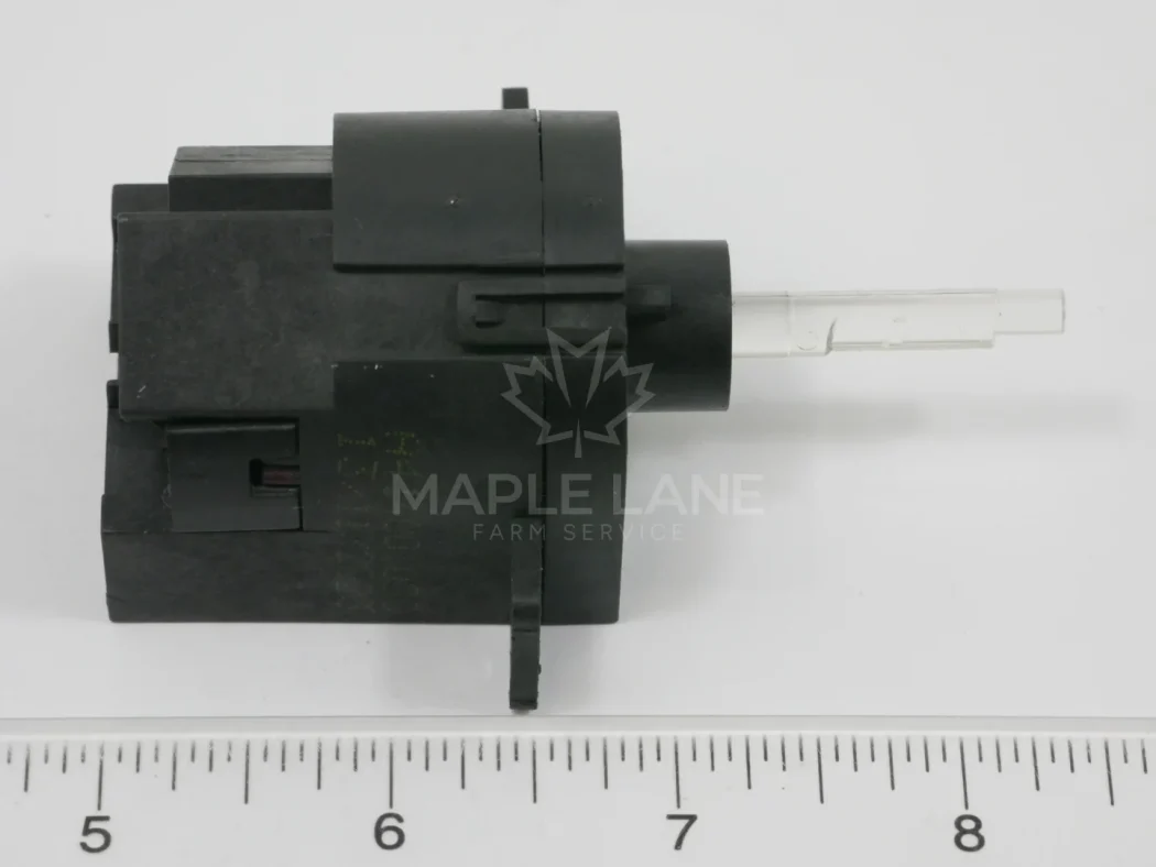 3909769M1 Switch