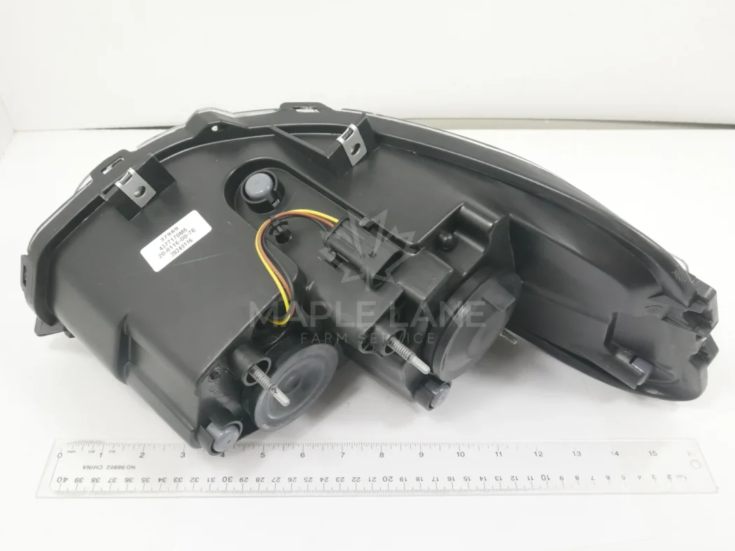 4377171M5 Headlight