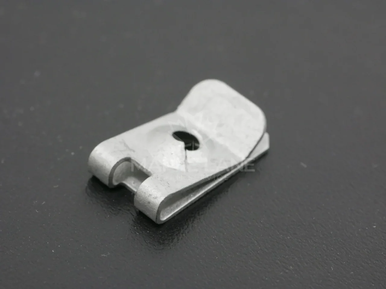 72438540 Clip Nut