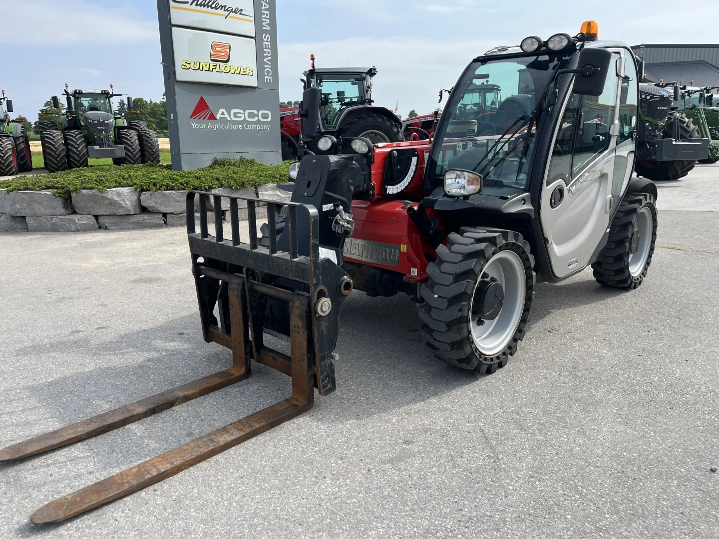 New 2018 Manitou MT 625 H