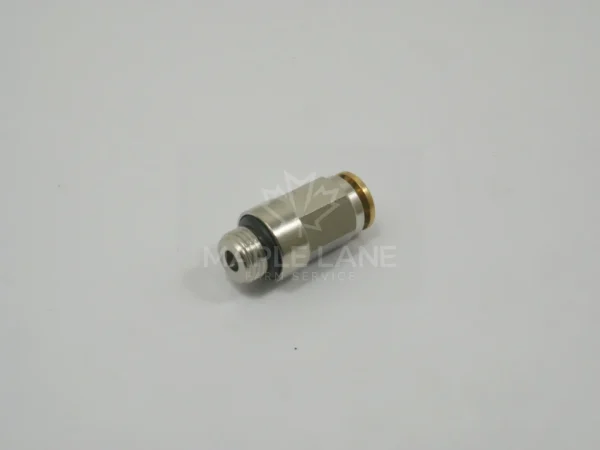 700738925 Fitting