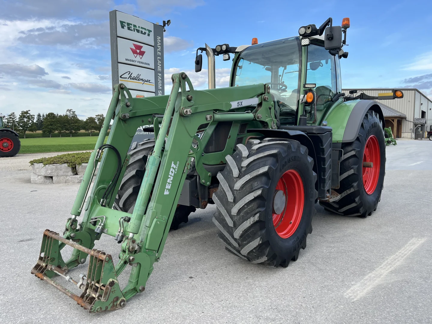 Used 2012 Fendt 724 SCR