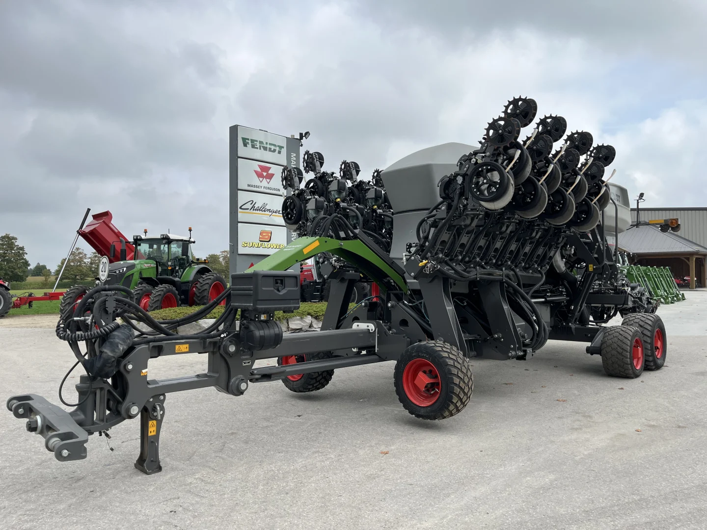 New 2025 Fendt Momentum 23-15