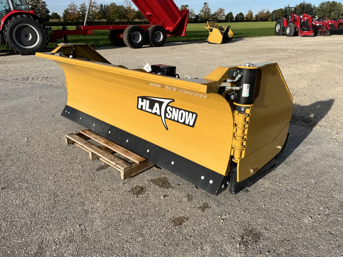 New 2025 HLA SB3230W813