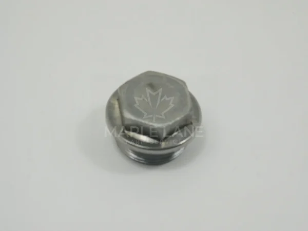 V640045022 Plug
