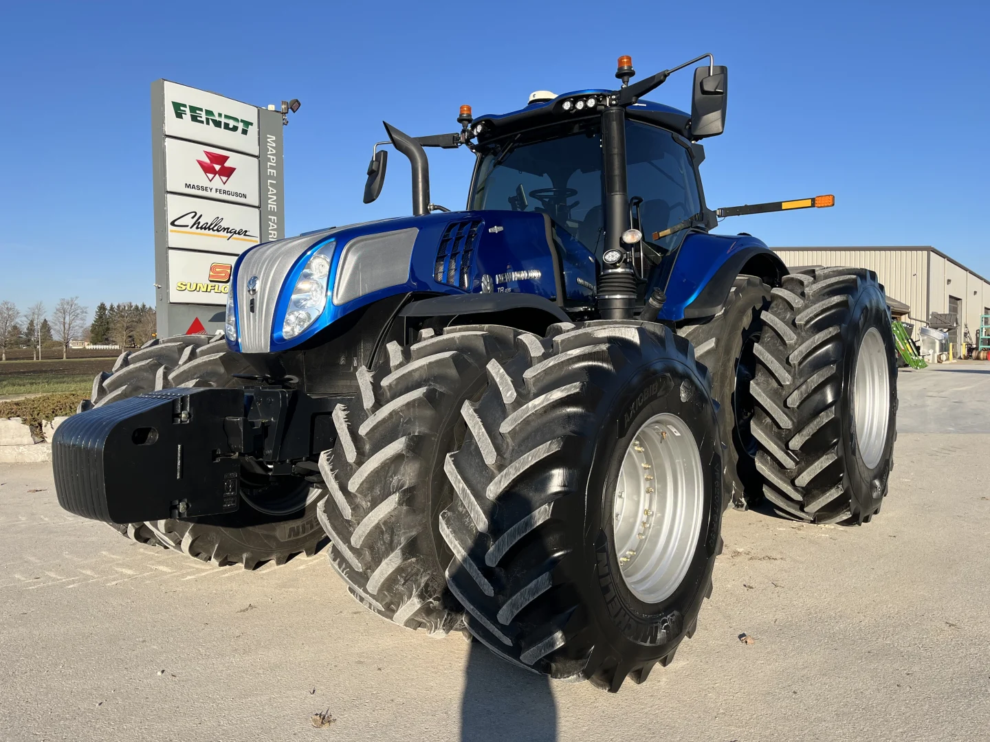 Used 2021 New Holland T8.435