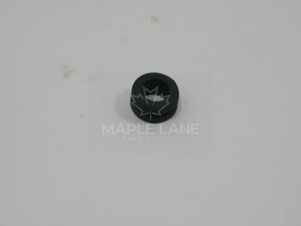 3907727M1 Bushing
