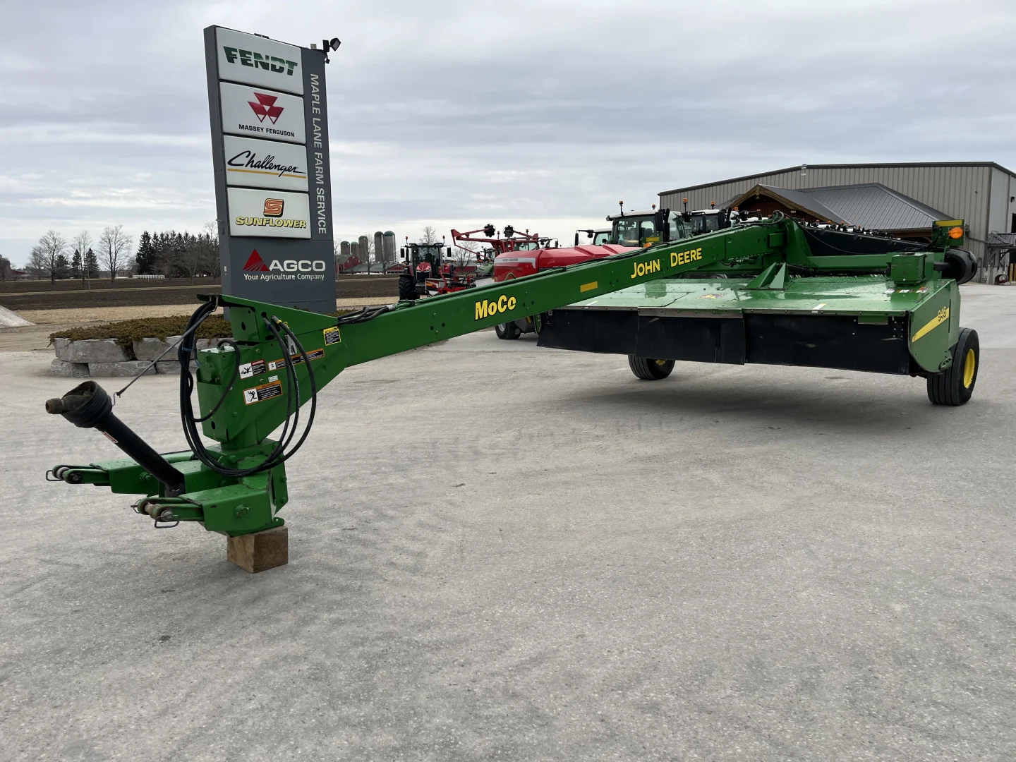 Used 2006 John Deere 946