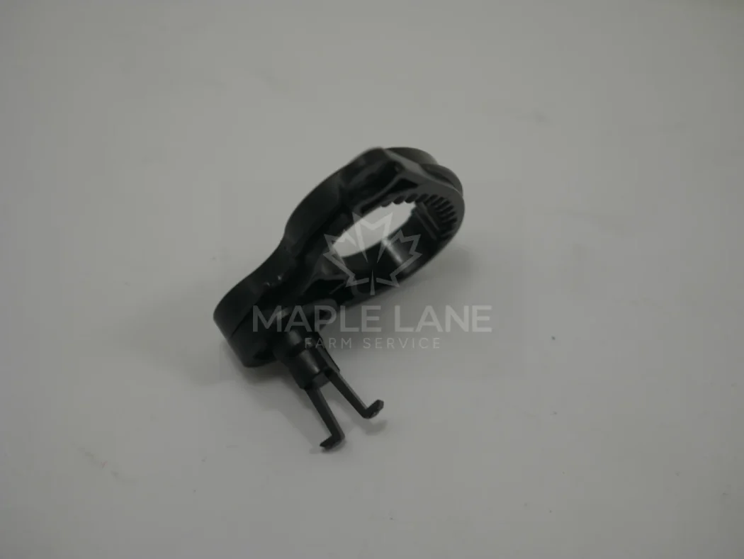 3907909M1 Lever