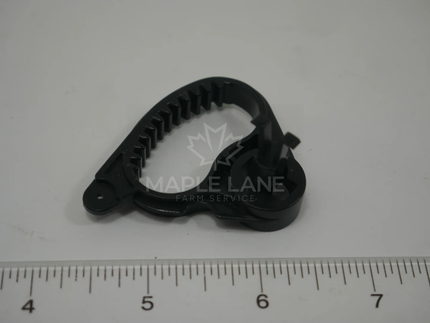 3907909M1 Lever
