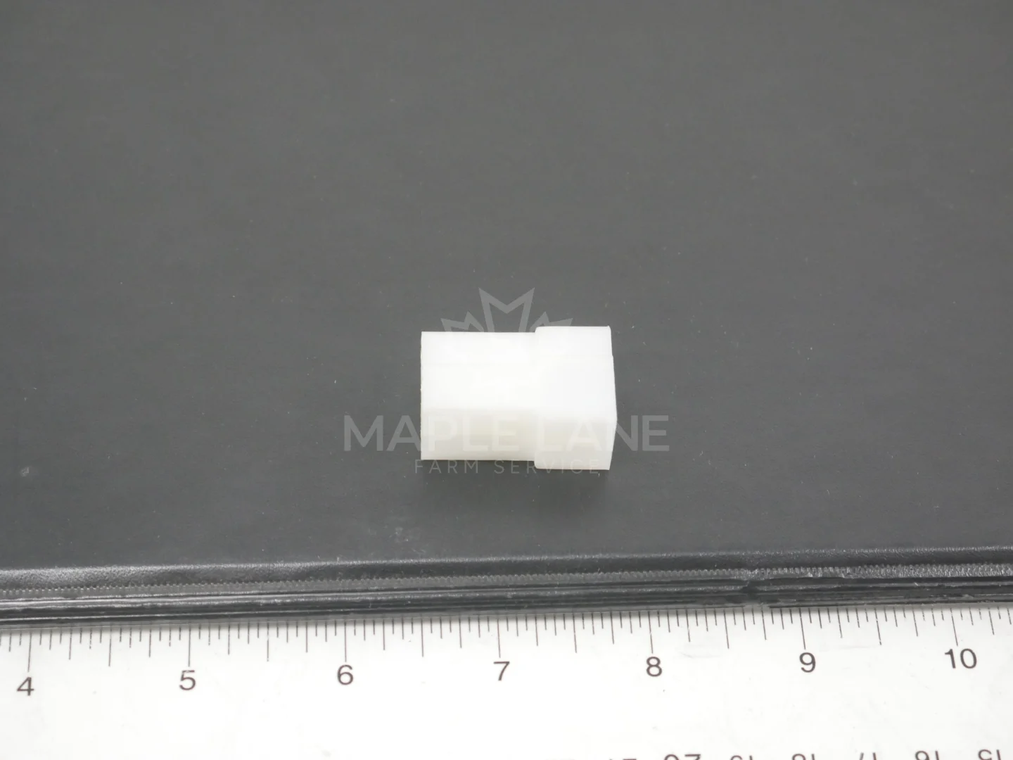 571-180940 Plug