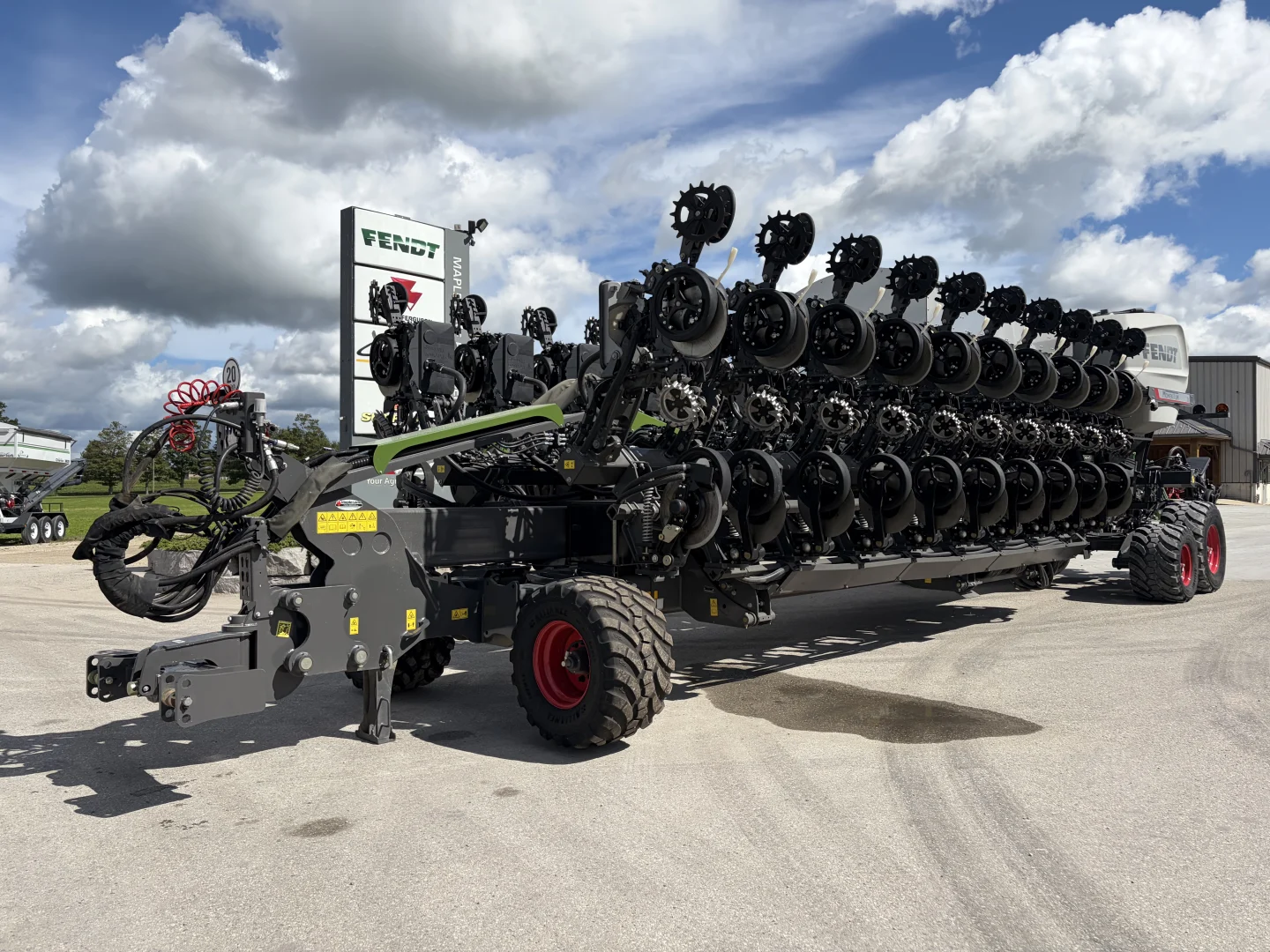 New 2024 Fendt Momentum 24R30
