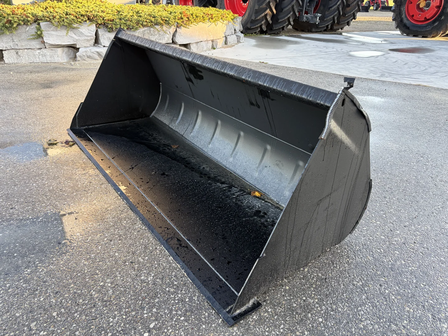 New Massey Ferguson 83″
