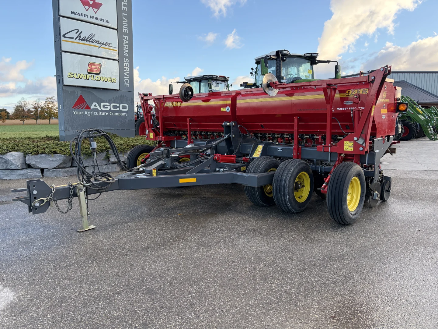 Used 2017 Sunflower 9413-15
